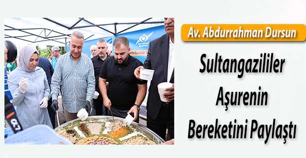 Sultangazililer Aşurenin Bereketini Paylaştı 